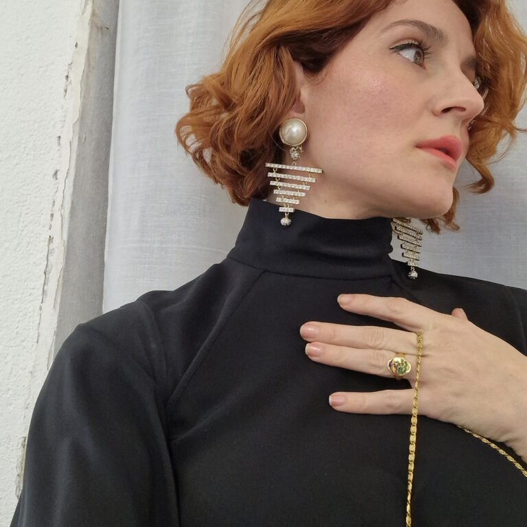 Orecchini vintage by Valentino - immagine 2