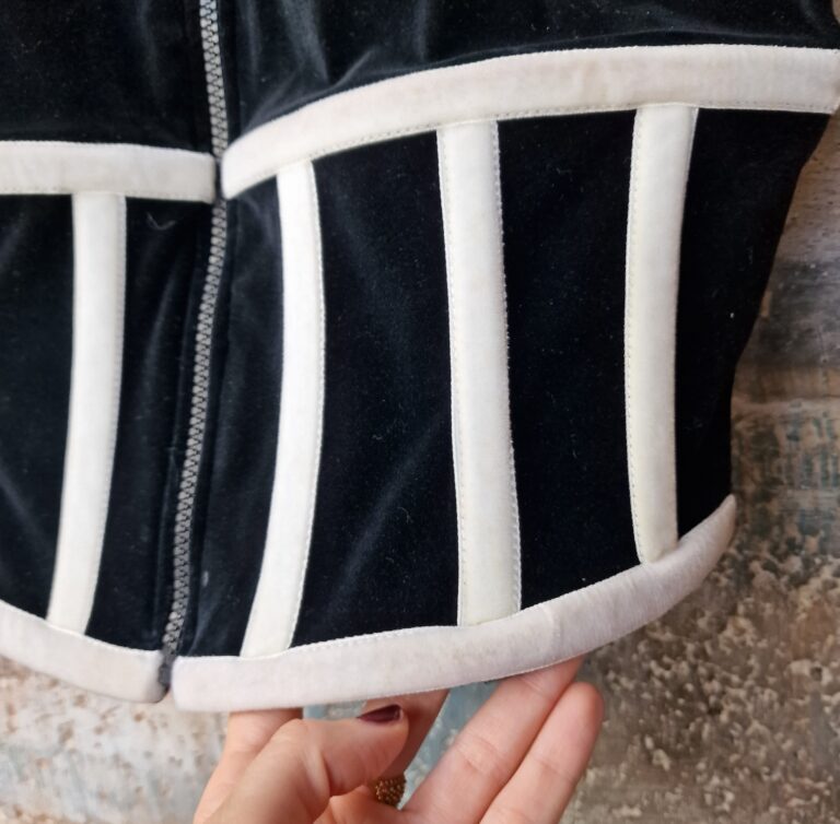 Cardigan/ bustier con stecche by Roccobarocco - immagine 6