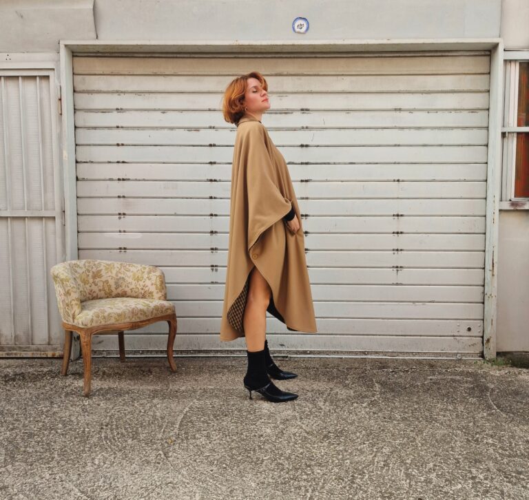 Mantella vintage by Mario Borsato da collezione - immagine 4