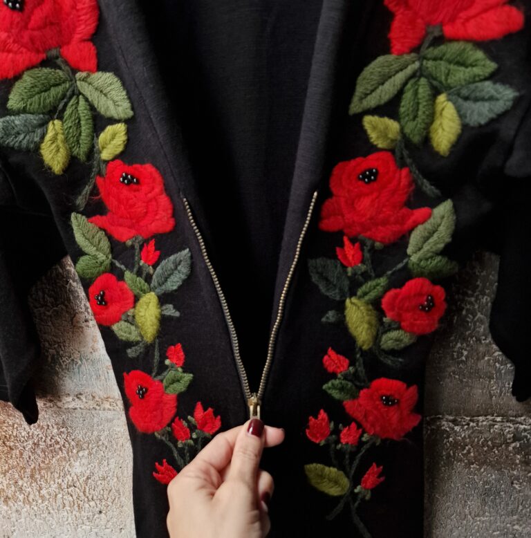 Abito vintage rose ricamate - immagine 7