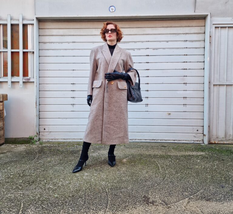 Cappotto vintage ma nuovo in Pura lana spigata - immagine 4