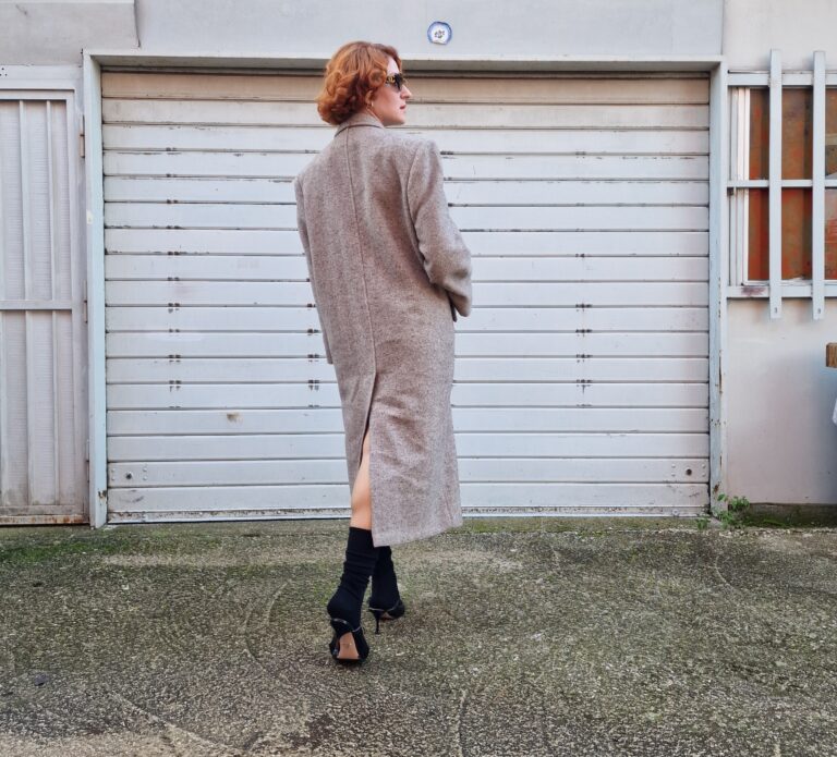 Cappotto vintage ma nuovo in Pura lana spigata - immagine 3