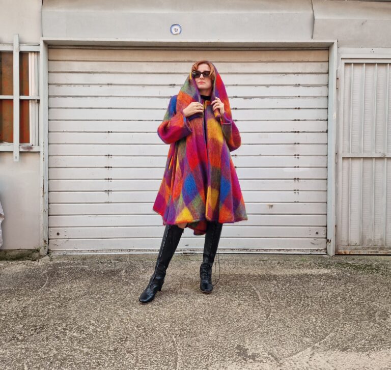"Valentino Boutique" very rare vintage cape coat - immagine 9