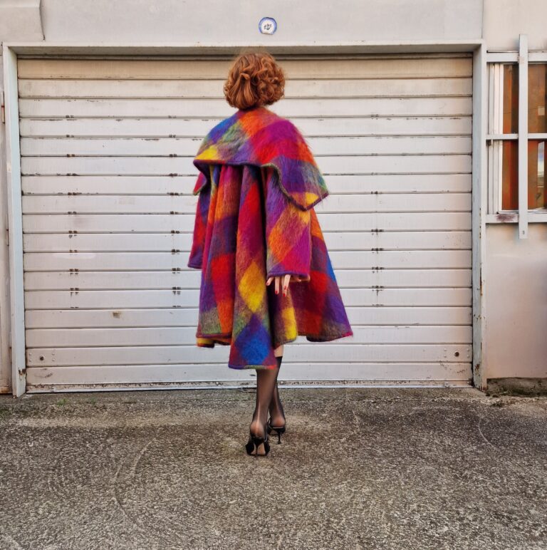 "Valentino Boutique" very rare vintage cape coat - immagine 15