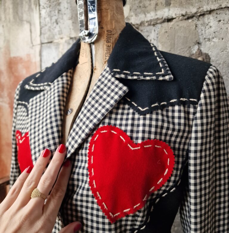 Moschino vintage rare Heart jacket - immagine 5