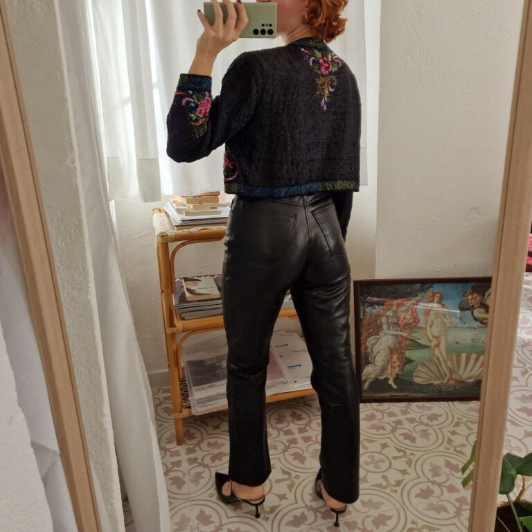 Giacca vintage Seta e perline ricamate a mano - immagine 4