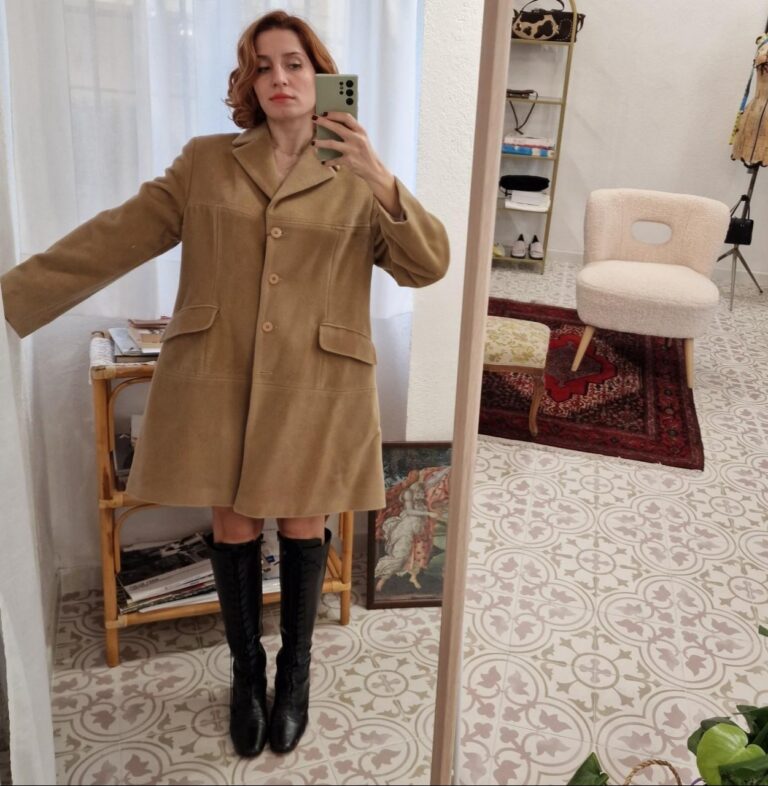 Cappottino vintage ma nuovo Pura Lana - immagine 3