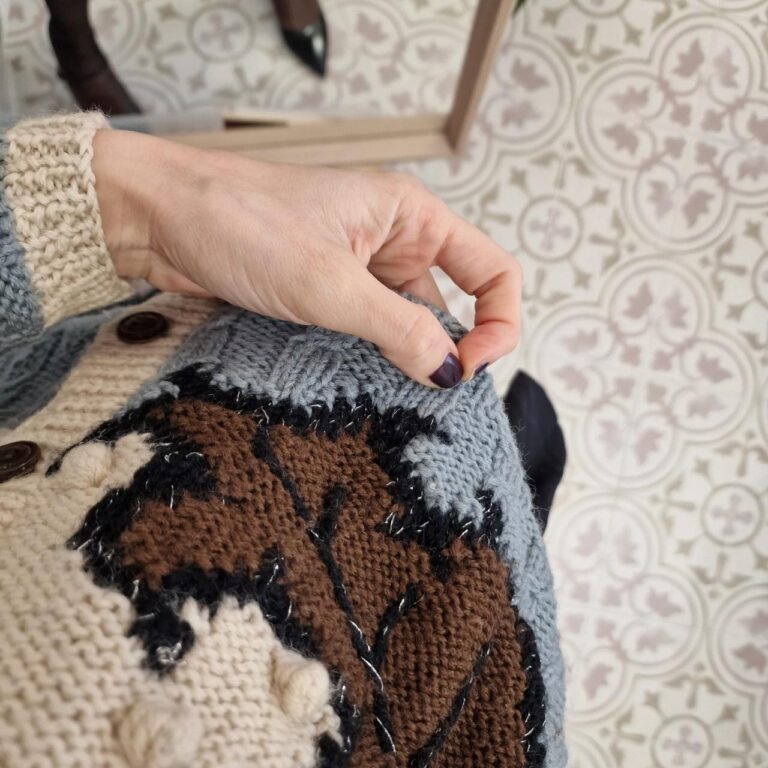 Cardigan in 100% Pura lana fatto a mano - immagine 4
