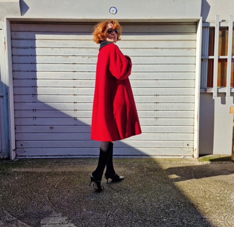 Moschino vintage Red coat Lana & Cashmere - immagine 3