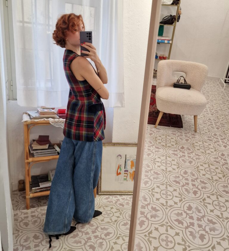Gilet vintage tartan in lana - immagine 4