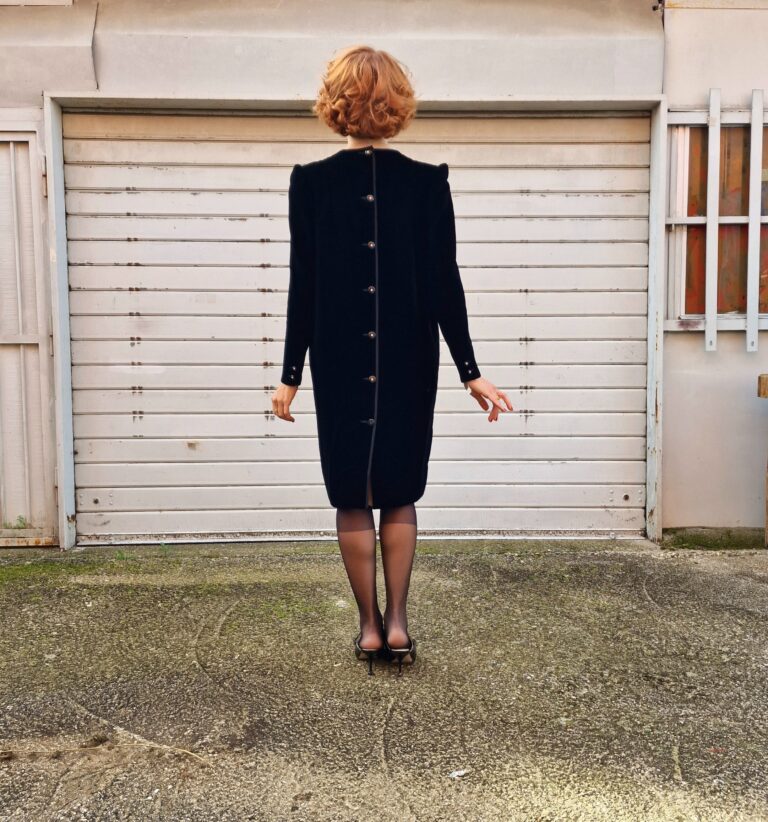 Abito vintage Valentino in velluto di Seta - immagine 6