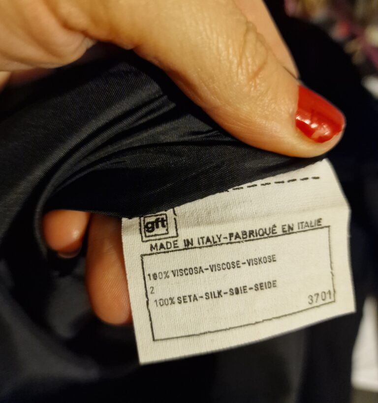 Abito vintage Valentino in velluto di Seta - immagine 10