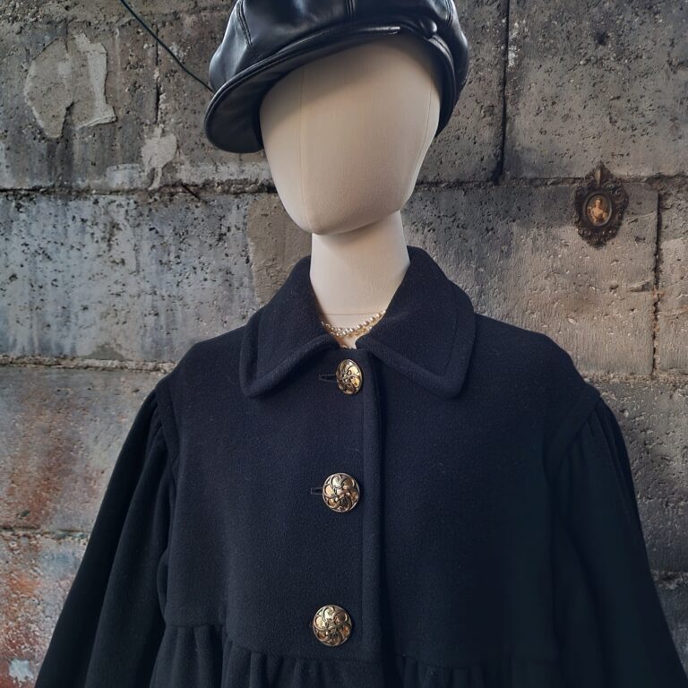 Cappotto vintage by Moschino - immagine 9