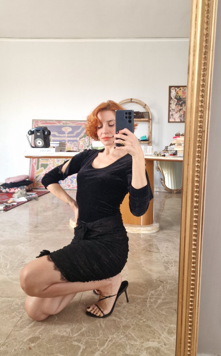 Moschino vintage dress velluto e pizzo - immagine 3