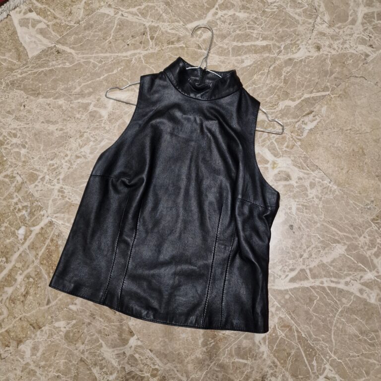 Top in vera pelle sartoriale scollo americana - immagine 9