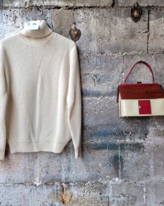 Maglione dolcevita panna by Parramatta in 100% lambswool