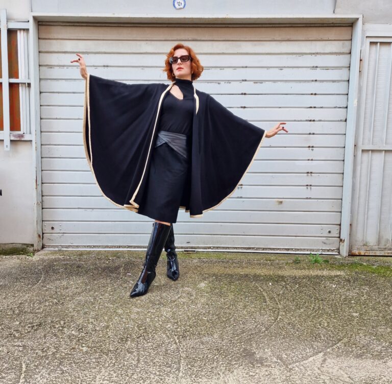 Mantella vintage sartoriale black&white - immagine 2