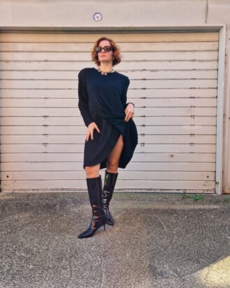Black dress in pregiata lana d'angora