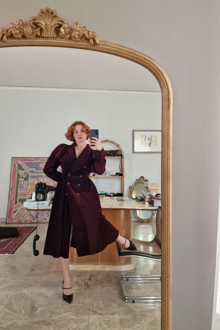 Roccobarocco vintage Victorian coat Burgundy