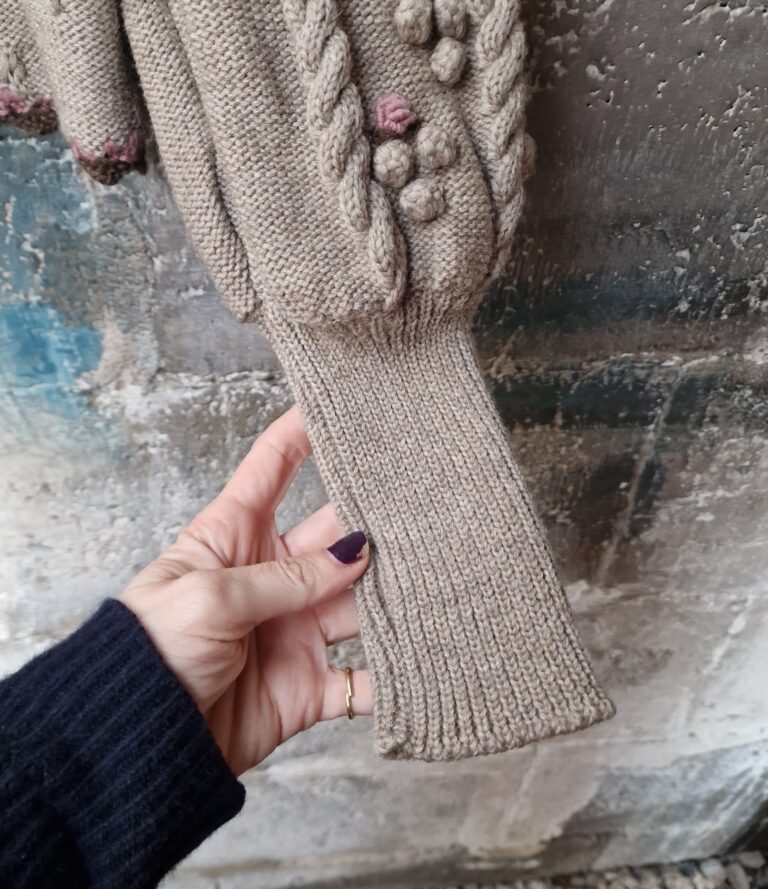 Cardigan tirolese Pura lana fatto a mano - immagine 4