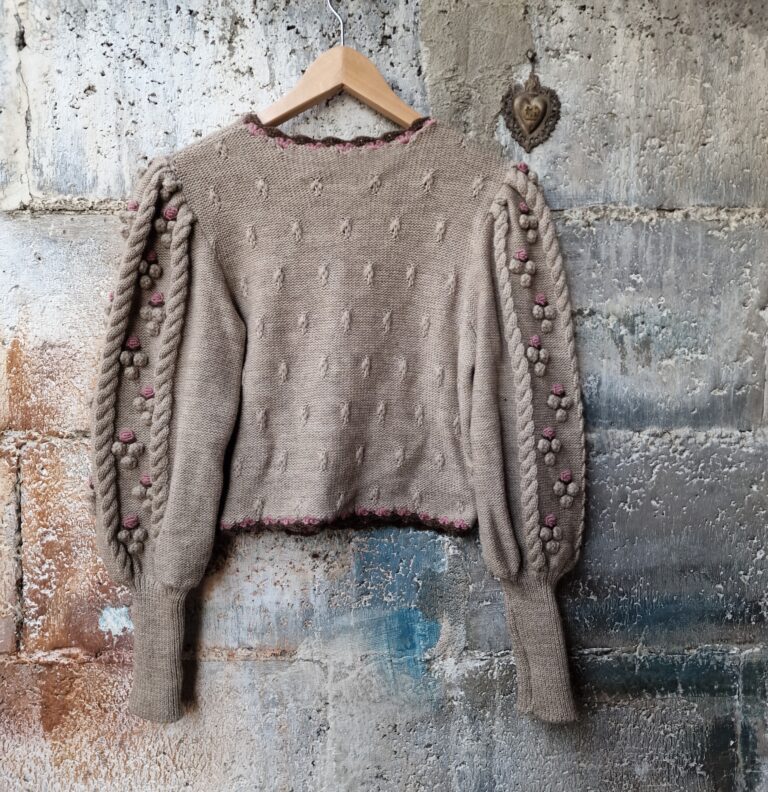 Cardigan tirolese Pura lana fatto a mano - immagine 2
