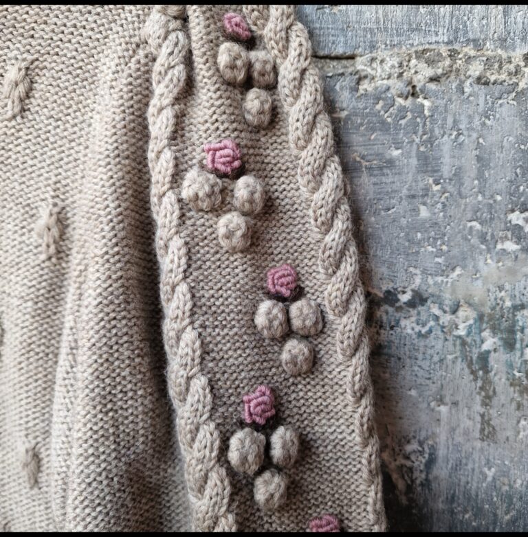 Cardigan tirolese Pura lana fatto a mano - immagine 3
