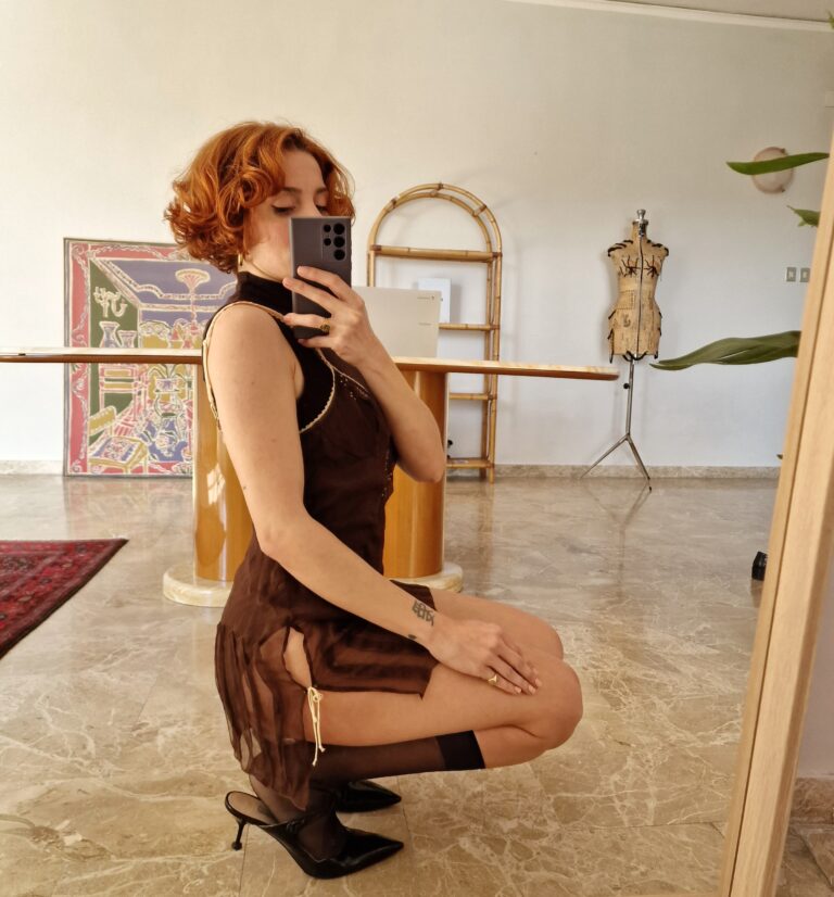 Top in Pura Seta con ricami chocolate by La Perla - immagine 4