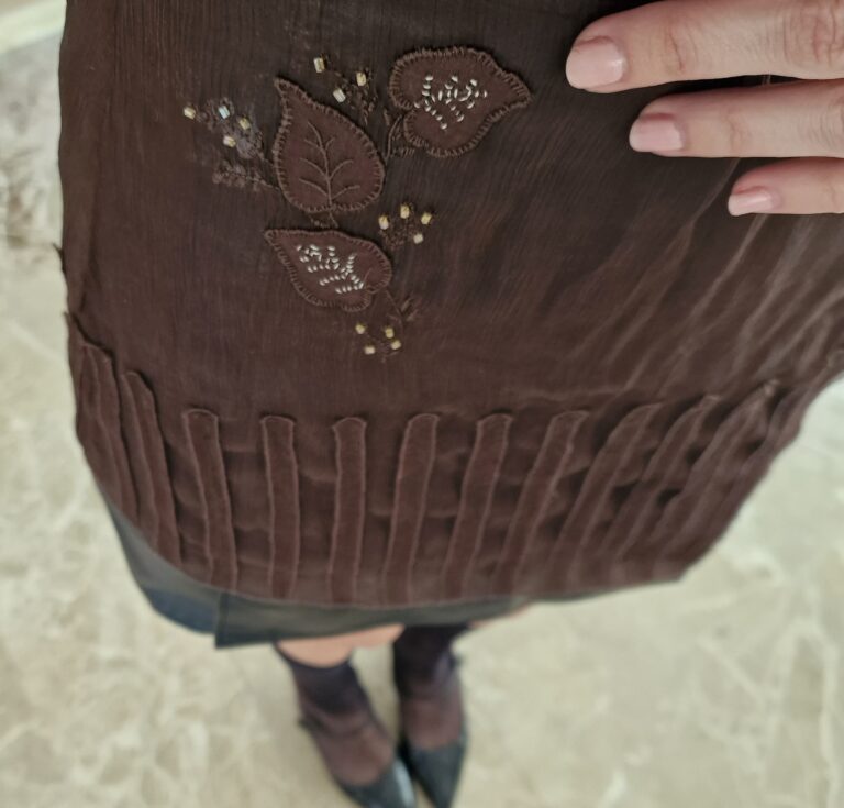 Top in Pura Seta con ricami chocolate by La Perla - immagine 8