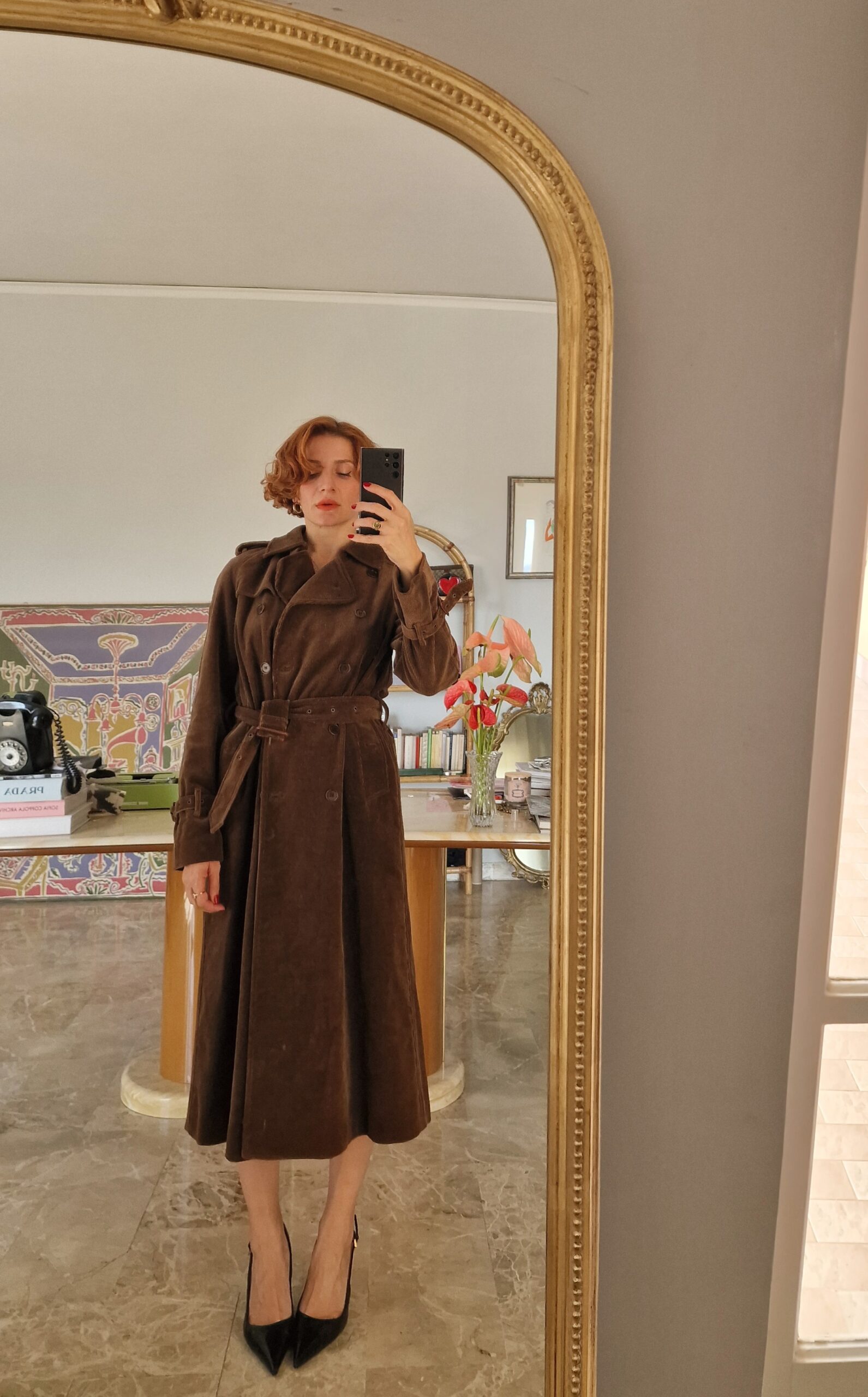 Trench vintage ma nuovo in velluto a costine chocolate tg 44 - immagine 4