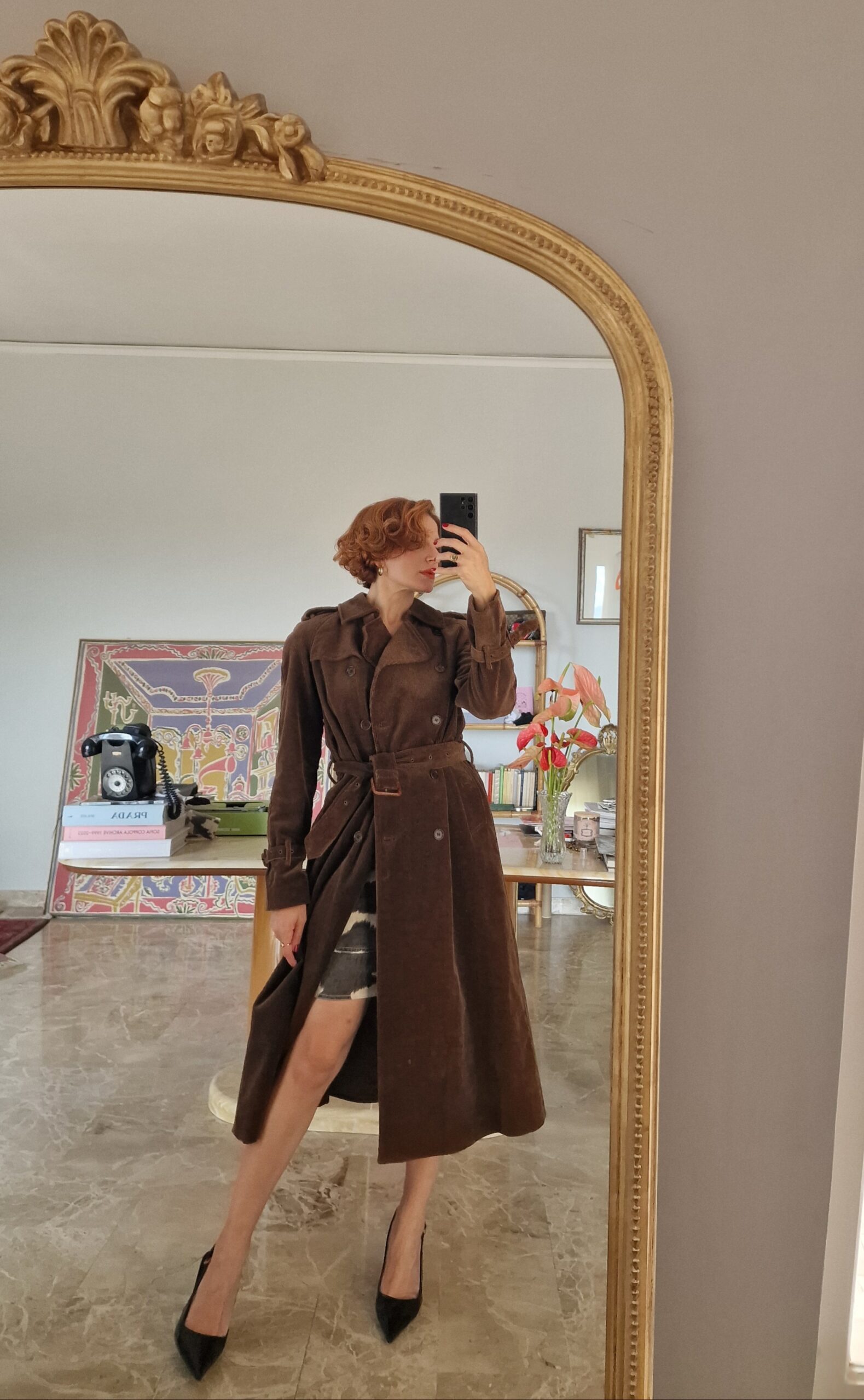 Trench vintage ma nuovo in velluto a costine chocolate tg 44