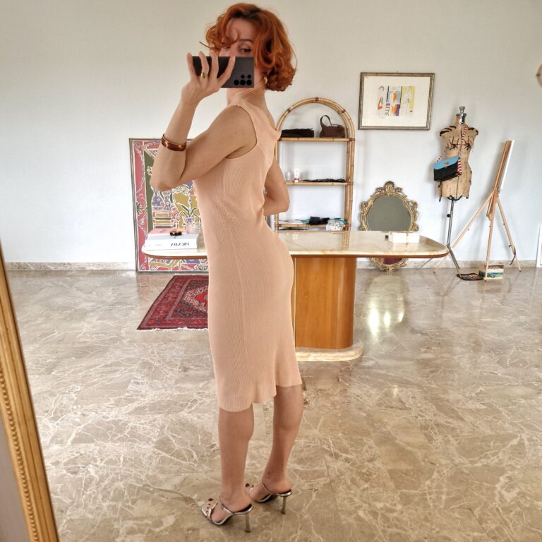 Abito in maglia rosa Light by FENDI - immagine 3