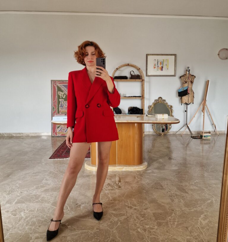 Tailleur vintage Moschino da collezione - immagine 3