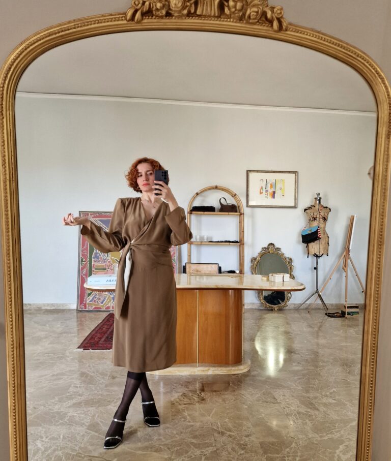 Abito vintage in Pura Seta incrociato