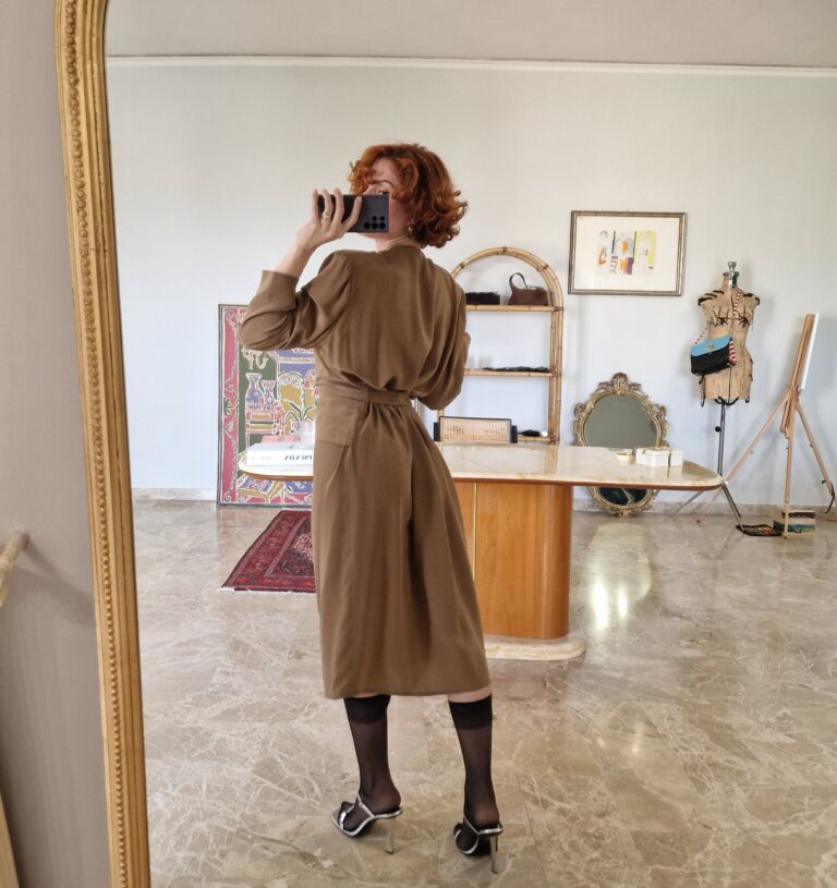 Abito vintage in Pura Seta incrociato - immagine 5