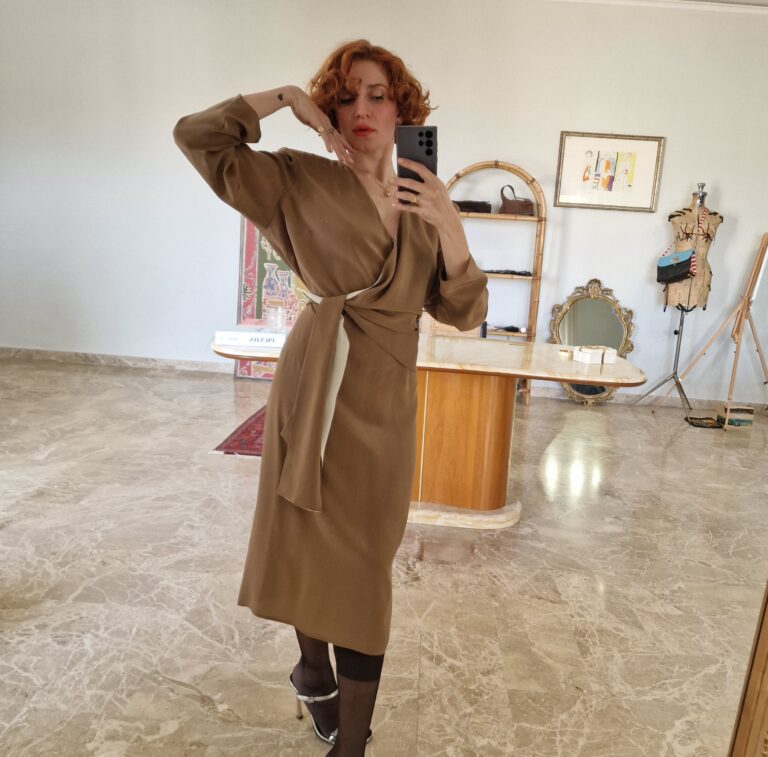 Abito vintage in Pura Seta incrociato - immagine 3