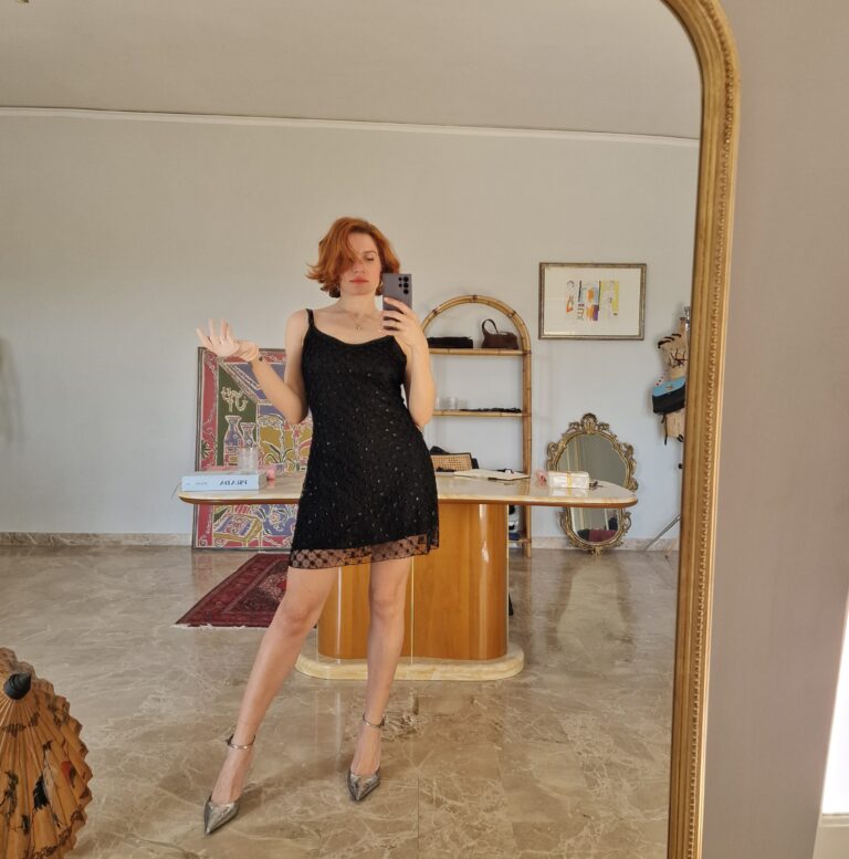 Abito vintage paillettes e perline - immagine 2
