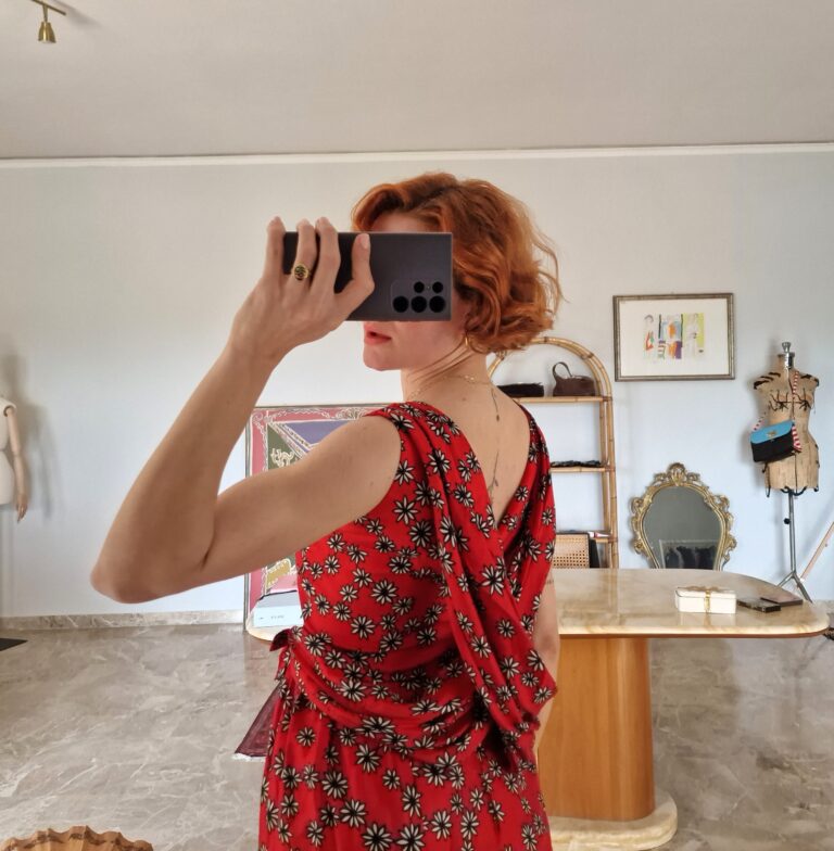 Prezioso abito vintage Sartoriale in Pura Seta Mulberry - immagine 3