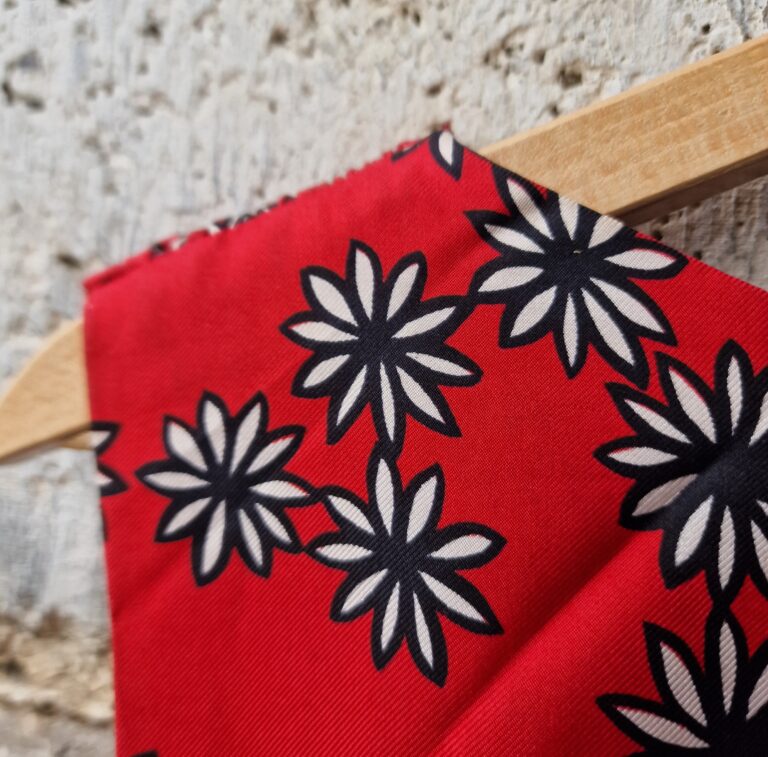 Prezioso abito vintage Sartoriale in Pura Seta Mulberry - immagine 8