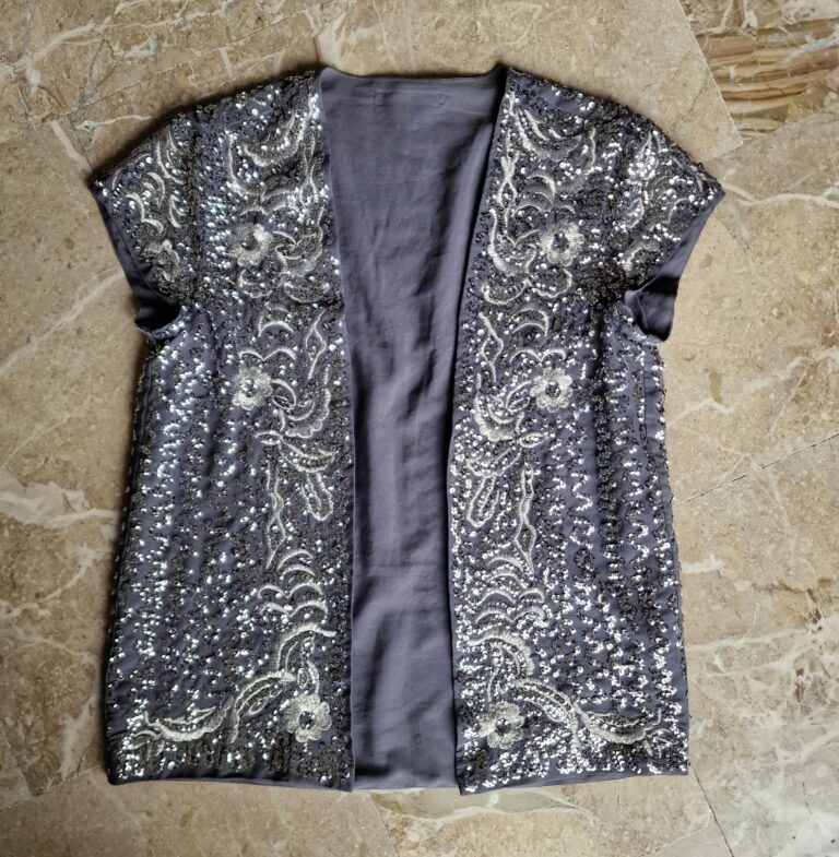 Gilet vintage con ricami e paillettes - immagine 4