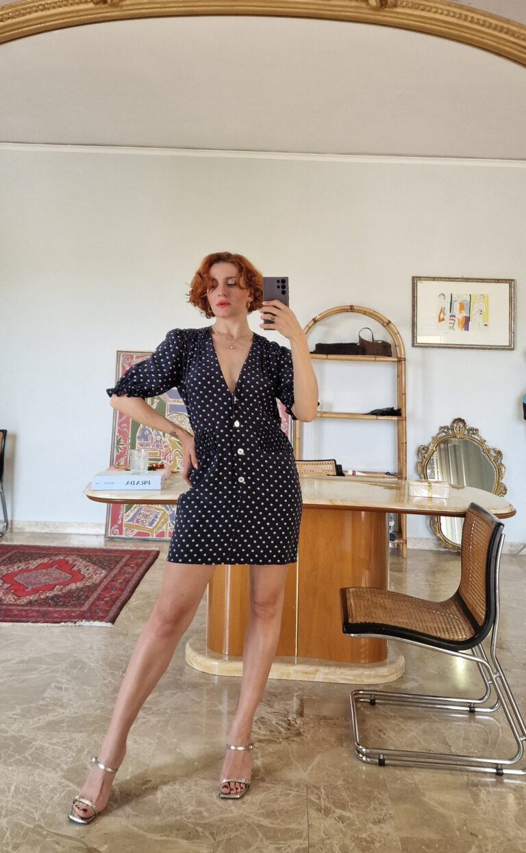 Abito vintage By Valentino in Seta - immagine 2