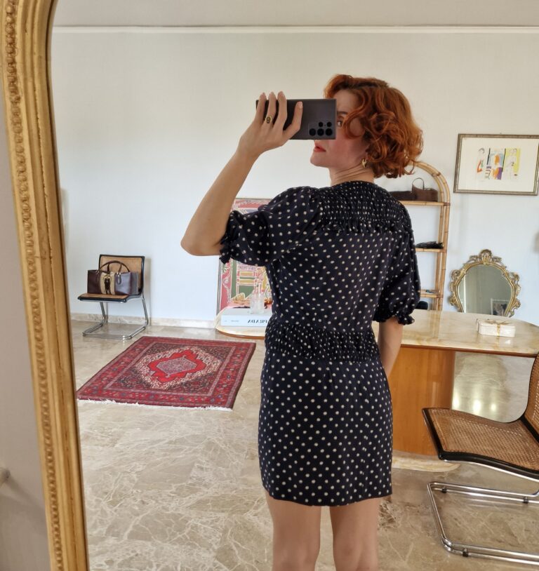 Abito vintage By Valentino in Seta - immagine 4