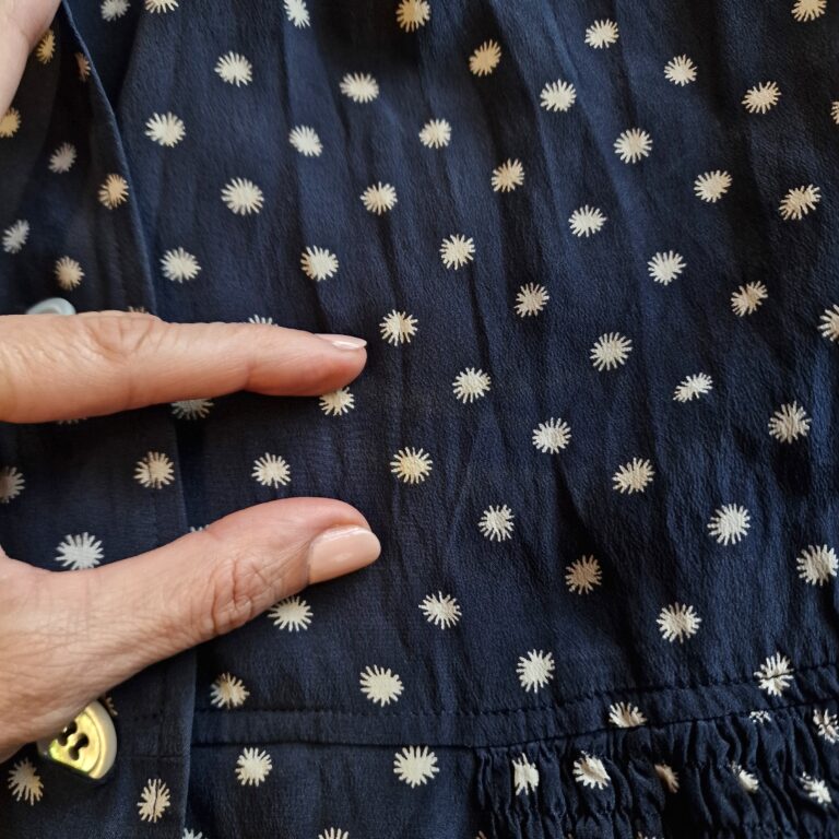 Abito vintage By Valentino in Seta - immagine 13