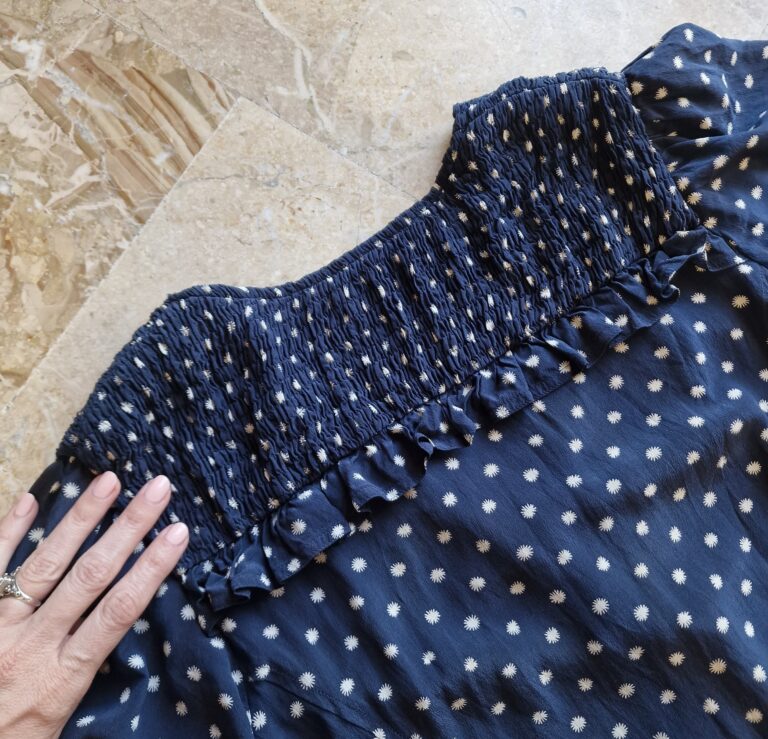 Abito vintage By Valentino in Seta - immagine 17
