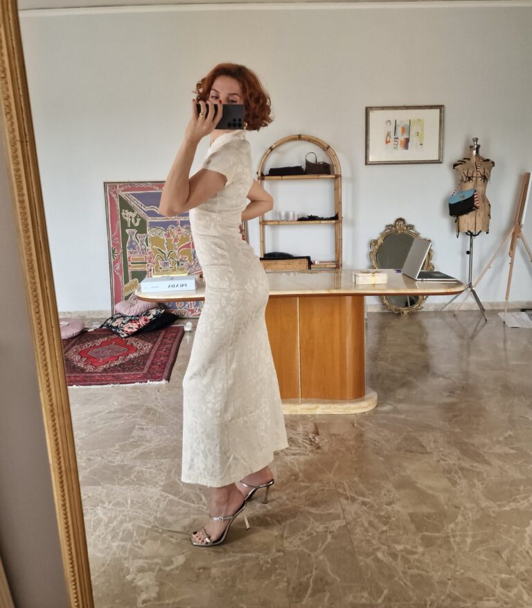 Abito qipao bianco con pattern rose 44 - immagine 8
