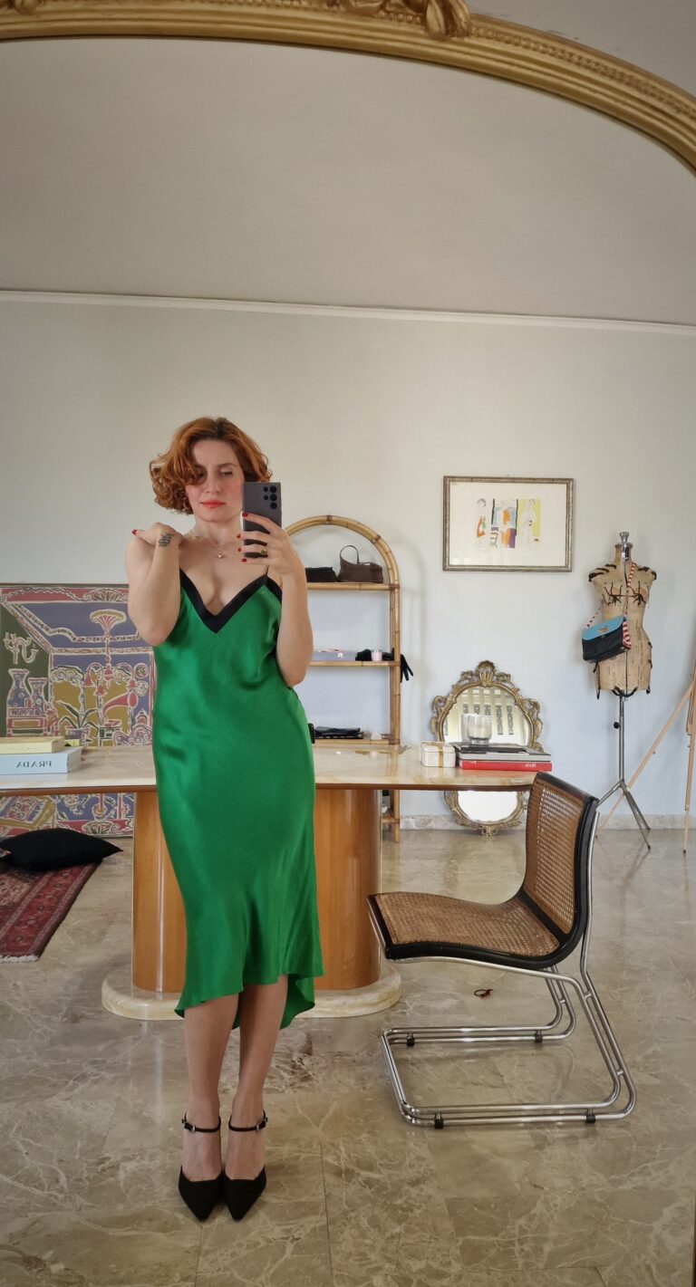 Abito sottoveste verde smerlando 100% Seta
