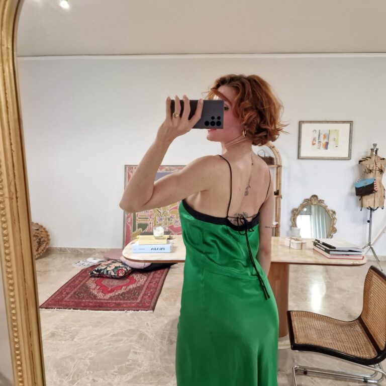 Abito sottoveste verde smerlando 100% Seta - immagine 8