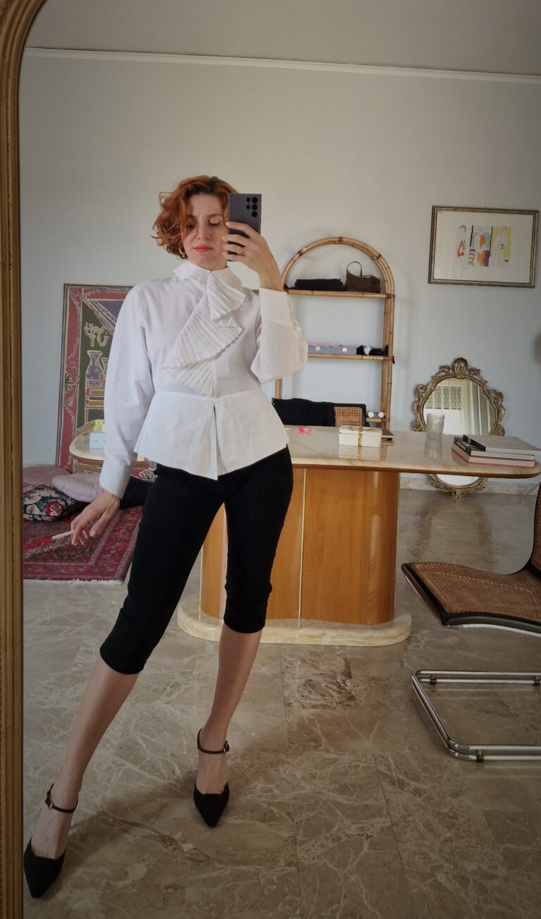 Byblos vintage collare plissé White shirt - immagine 2