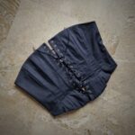 Corsetto grigio piombo con lacci