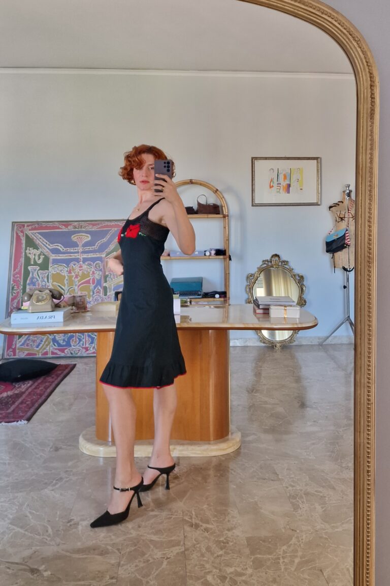Abito sartoriale Papaveri vintage anni 70. - immagine 3