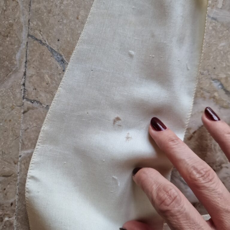 Blusa / camicia vintage in shantug di Pura Seta burro - immagine 16